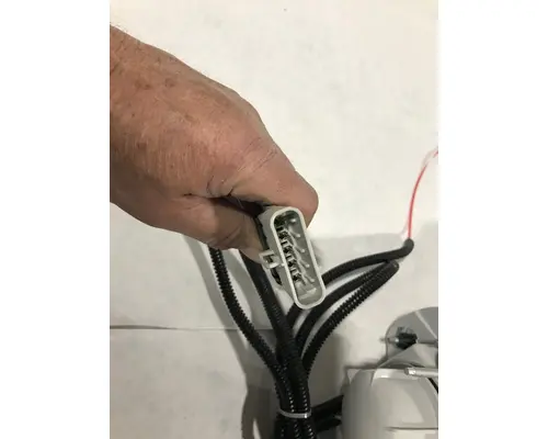 INTERNATIONAL 4400 HEADLAMP