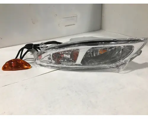 INTERNATIONAL 4400 HEADLAMP