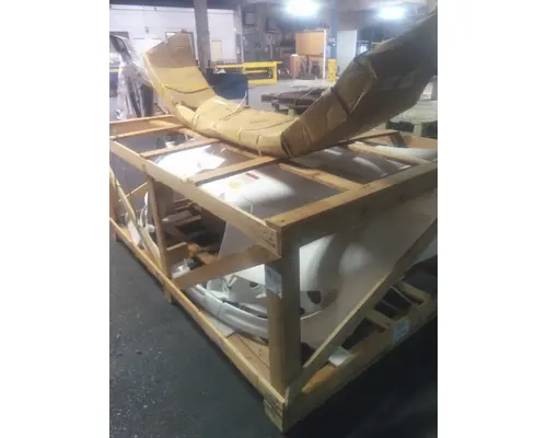 INTERNATIONAL 4400 HOOD