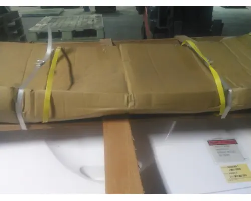 INTERNATIONAL 4400 HOOD