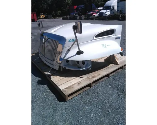 INTERNATIONAL 4400 HOOD