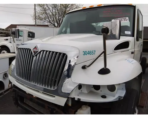 INTERNATIONAL 4400 HOOD