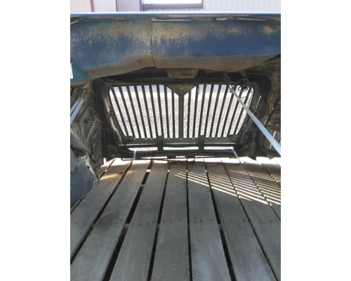 INTERNATIONAL 4400 HOOD