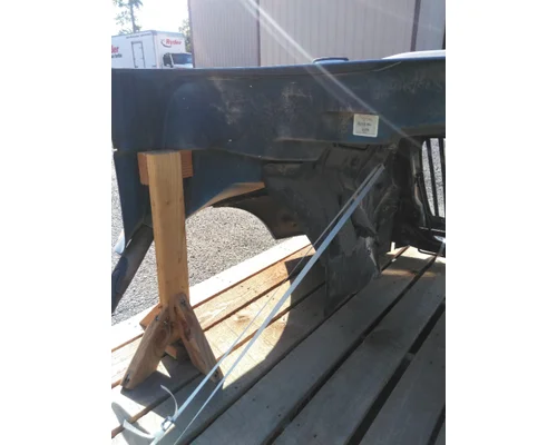INTERNATIONAL 4400 HOOD