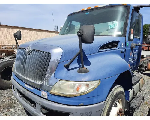 INTERNATIONAL 4400 HOOD