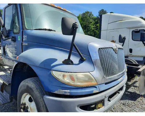 INTERNATIONAL 4400 HOOD