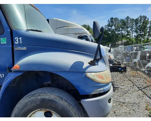 INTERNATIONAL 4400 HOOD