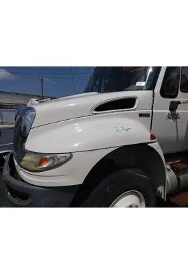 INTERNATIONAL 4400 HOOD
