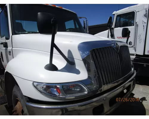 INTERNATIONAL 4400 HOOD