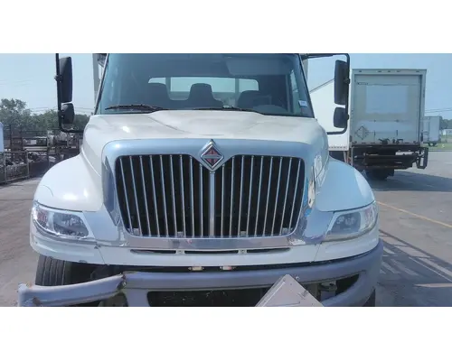 INTERNATIONAL 4400 HOOD