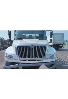 INTERNATIONAL 4400 HOOD