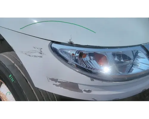 INTERNATIONAL 4400 HOOD