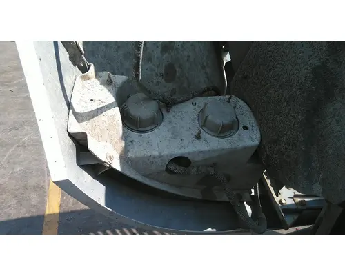 INTERNATIONAL 4400 HOOD