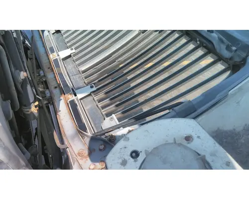 INTERNATIONAL 4400 HOOD