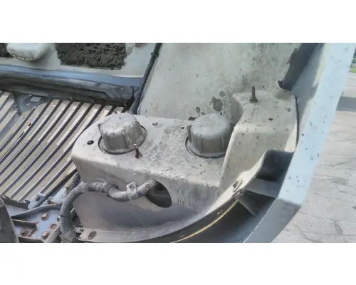 INTERNATIONAL 4400 HOOD