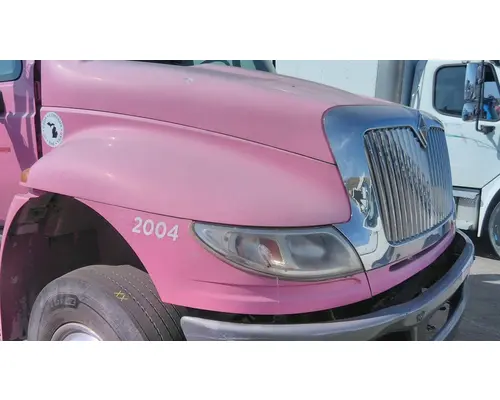 INTERNATIONAL 4400 HOOD