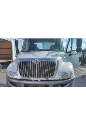 INTERNATIONAL 4400 HOOD