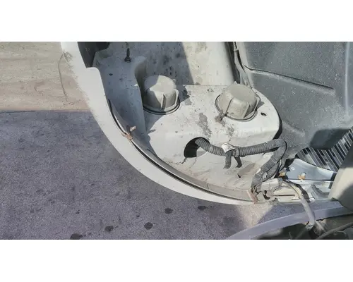 INTERNATIONAL 4400 HOOD