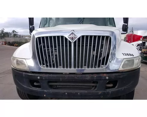 INTERNATIONAL 4400 HOOD