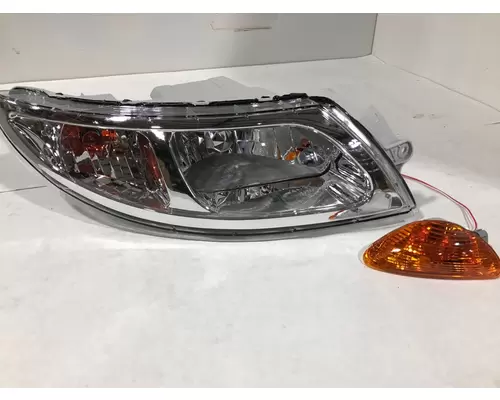 INTERNATIONAL 4400 Headlamp Assembly