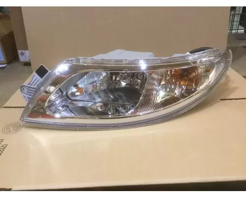 INTERNATIONAL 4400 Headlamp Assembly