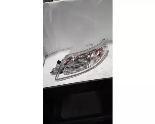 INTERNATIONAL 4400 Headlamp Assembly