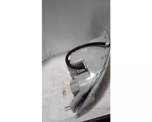 INTERNATIONAL 4400 Headlamp Assembly