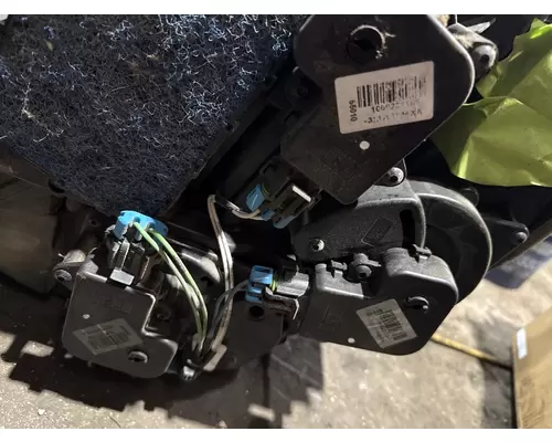 INTERNATIONAL 4400 Heater Assembly