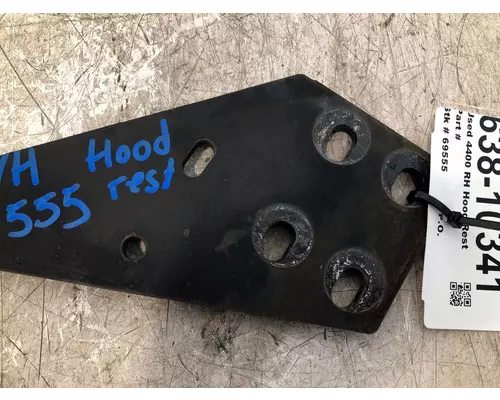 INTERNATIONAL 4400 Hood Rest