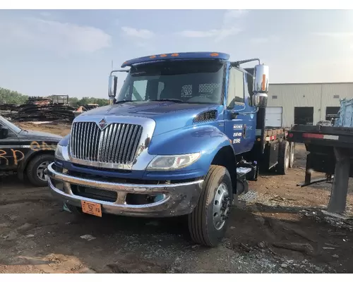 INTERNATIONAL 4400 Hood