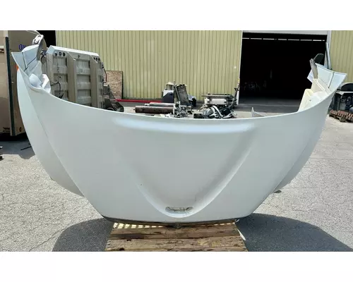 INTERNATIONAL 4400 Hood