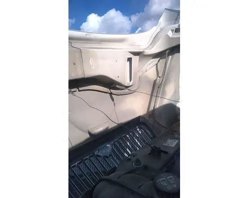 INTERNATIONAL 4400 Hood