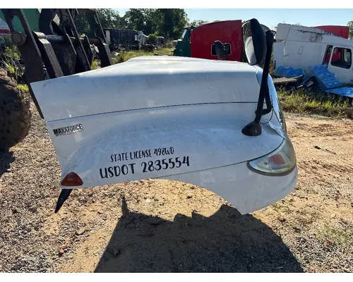 INTERNATIONAL 4400 Hood
