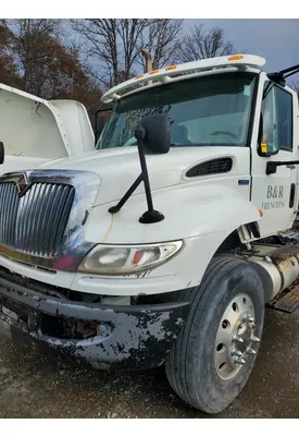 INTERNATIONAL 4400 Hood