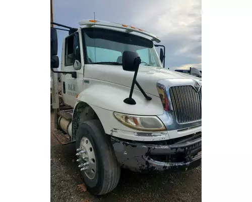 INTERNATIONAL 4400 Hood