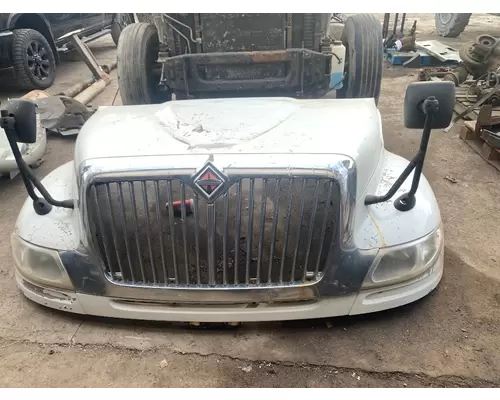 INTERNATIONAL 4400 Hood
