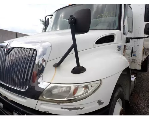 INTERNATIONAL 4400 Hood