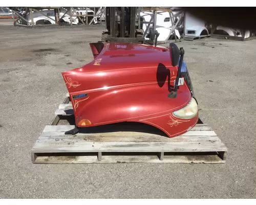 INTERNATIONAL 4400 Hood