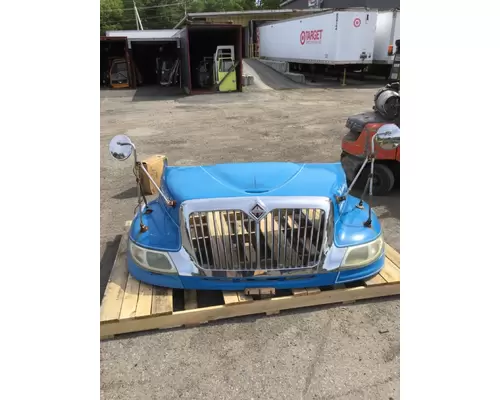 INTERNATIONAL 4400 Hood