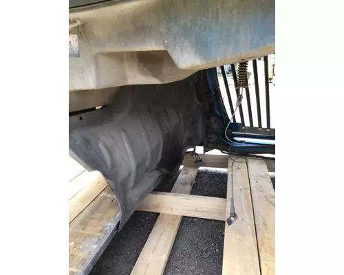 INTERNATIONAL 4400 Hood