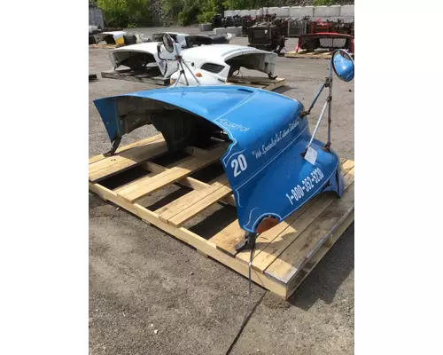INTERNATIONAL 4400 Hood