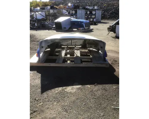 INTERNATIONAL 4400 Hood