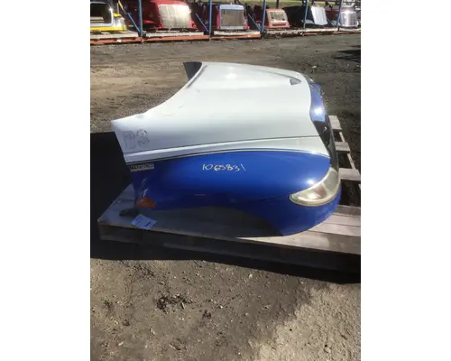 INTERNATIONAL 4400 Hood