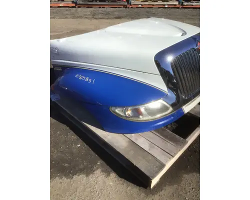 INTERNATIONAL 4400 Hood