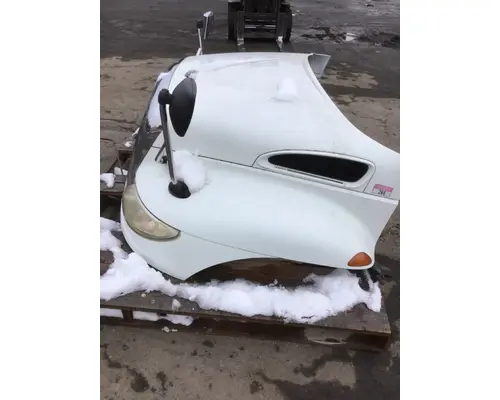 INTERNATIONAL 4400 Hood