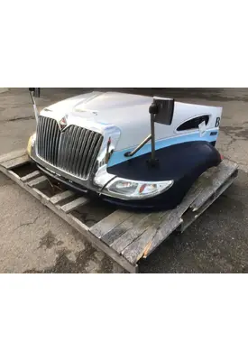 INTERNATIONAL 4400 Hood