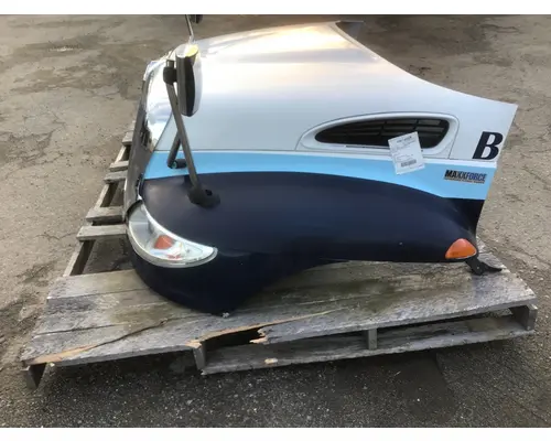 INTERNATIONAL 4400 Hood