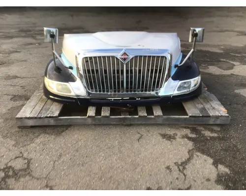 INTERNATIONAL 4400 Hood