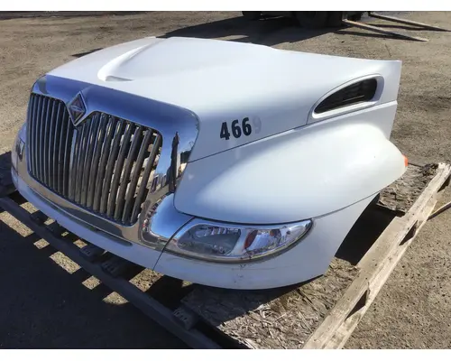 INTERNATIONAL 4400 Hood