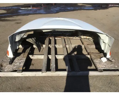 INTERNATIONAL 4400 Hood